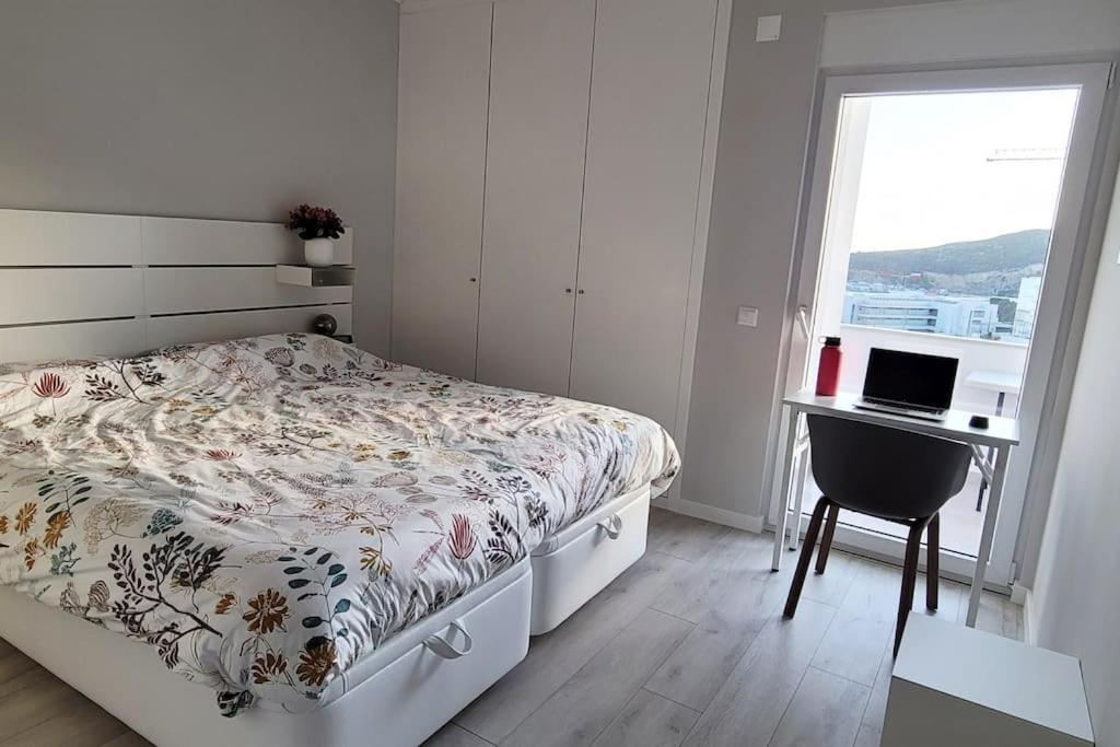 *Sea View* New 3 Bedroom Apt With Free Parking Sesimbra Exterior photo